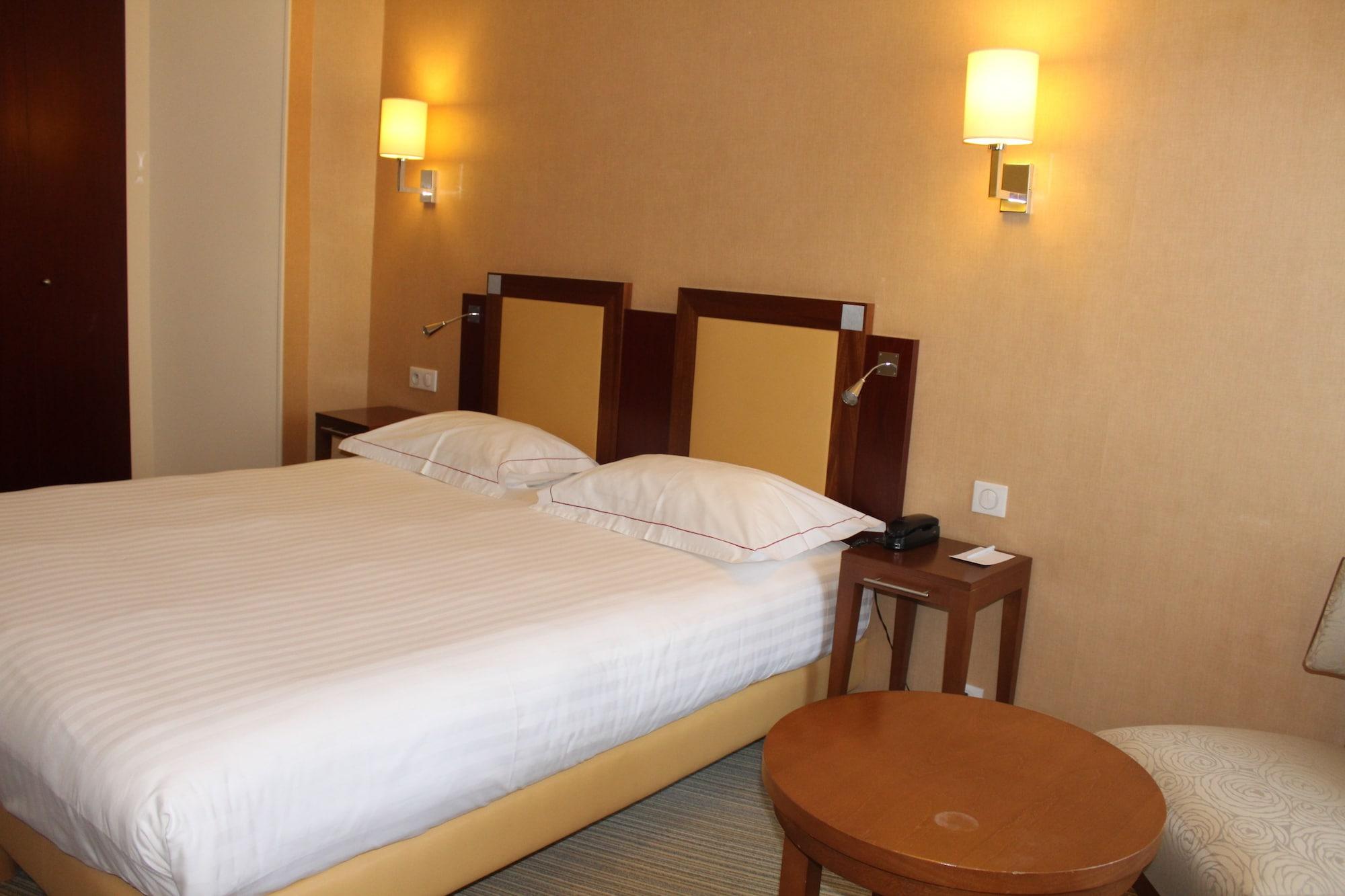 Best Western Plus Hôtel D'Angleterre Bourges Exterior foto