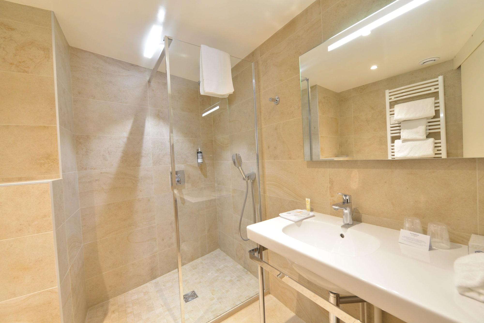 Best Western Plus Hôtel D'Angleterre Bourges Exterior foto
